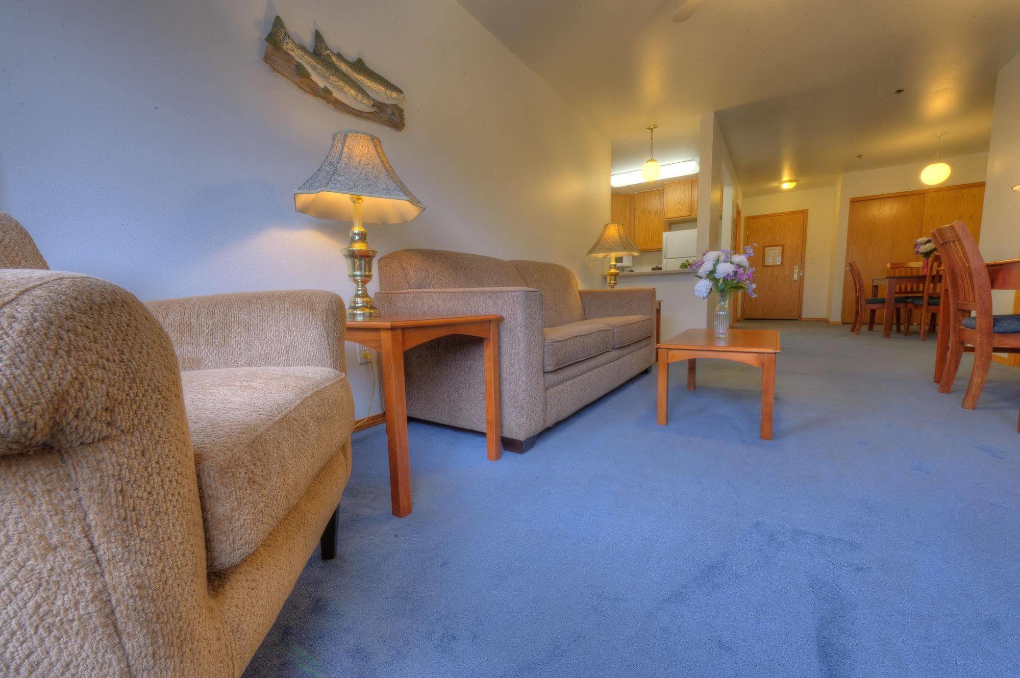 Frontier Suites Hotel In Juneau Exteriér fotografie